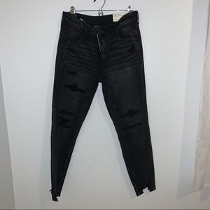 NWT American Eagle Distressed Jegging